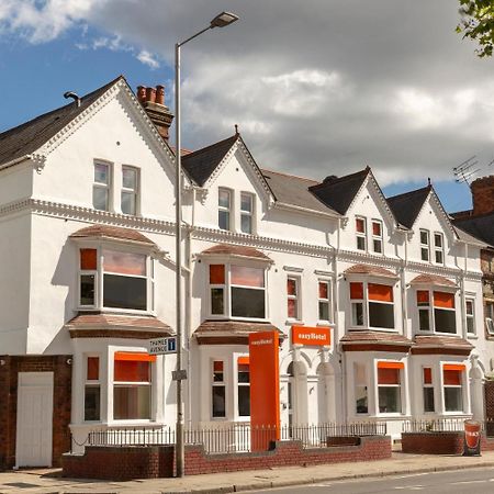 Easyhotel Reading Luaran gambar