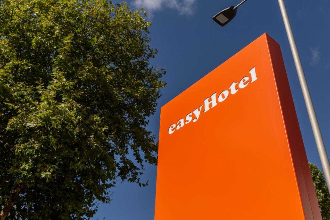 Easyhotel Reading Luaran gambar